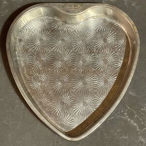 Ovenex Ecko Vintage Heart-Shaped Silver Baking Pan